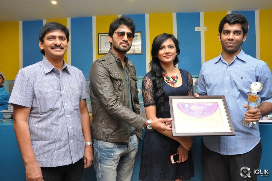 Yamaleela-2-Movie-Team-Sizzle-at-Hazzel